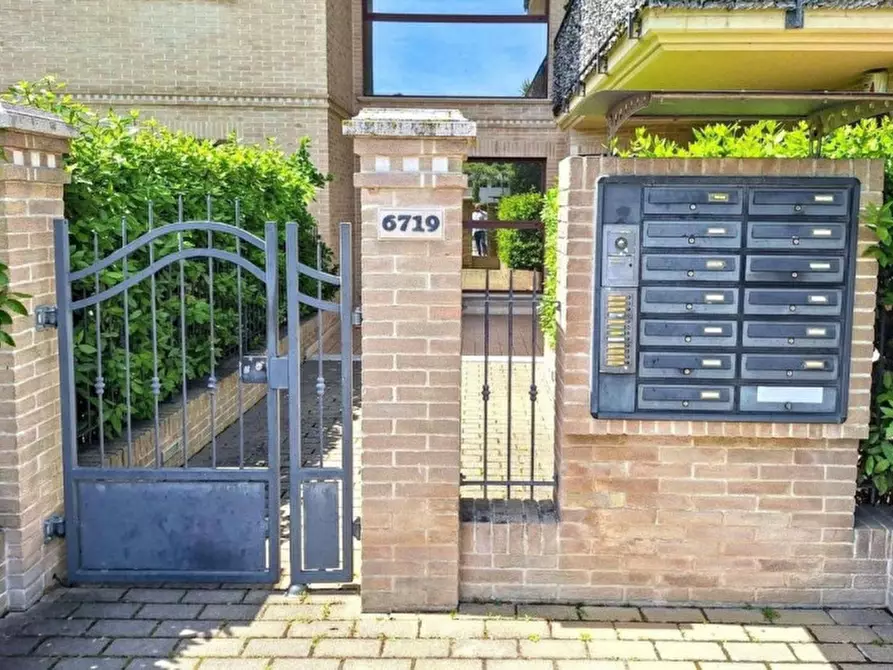 Immagine 2 di Appartamento in vendita  in Via Fratte, N. 6719 a Sant'elpidio A Mare