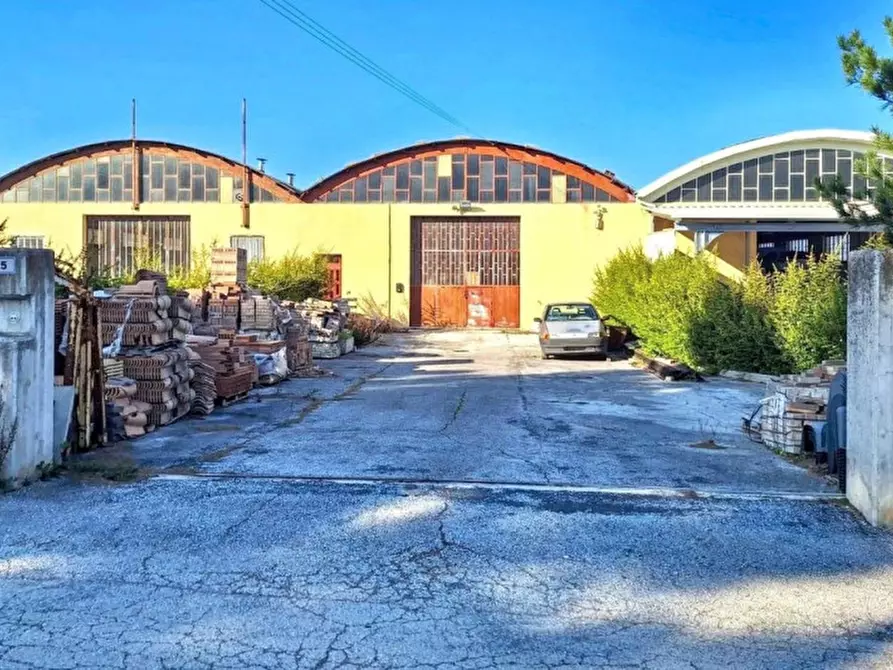 Immagine 1 di Capannone industriale in vendita  in Via Pirandello, N. 13 a Cingoli