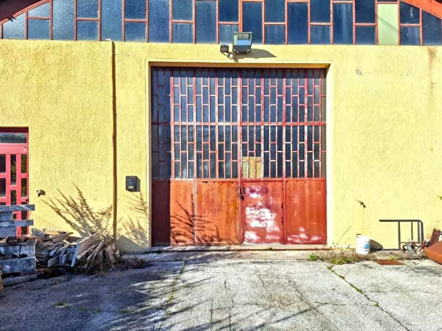 Immagine 3 di Capannone industriale in vendita  in Via Pirandello, N. 13 a Cingoli