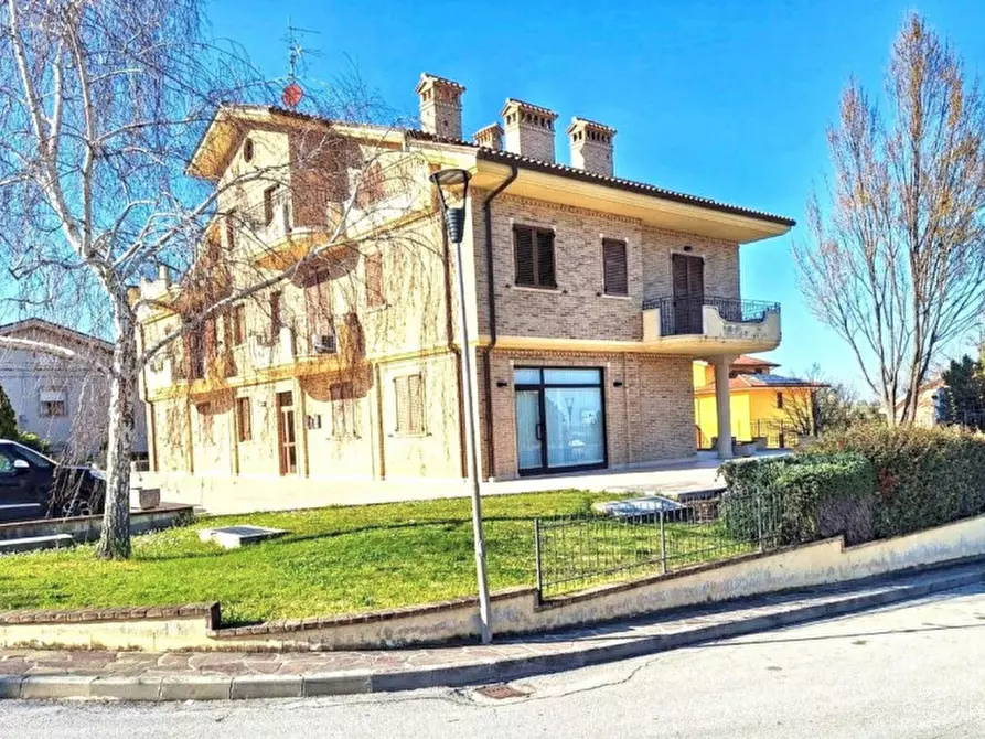 Immagine 4 di Negozio in vendita  in Via Machiavelli, N. Snc a Cingoli