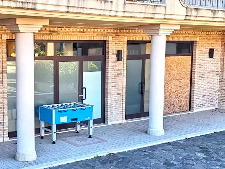 Immagine 1 di Negozio in vendita  in Via Machiavelli, N. Snc a Cingoli