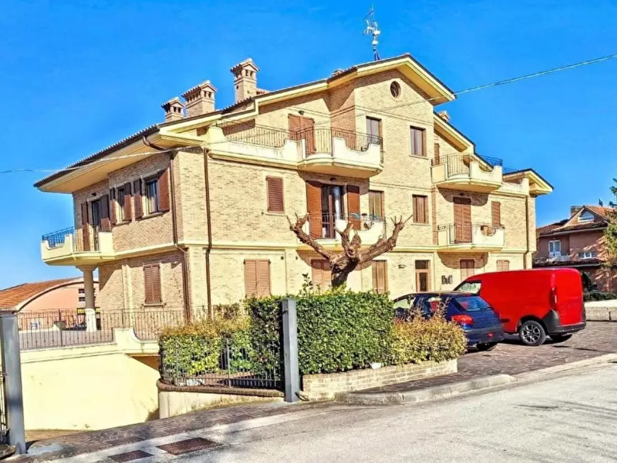 Immagine 5 di Negozio in vendita  in Via Machiavelli, N. Snc a Cingoli