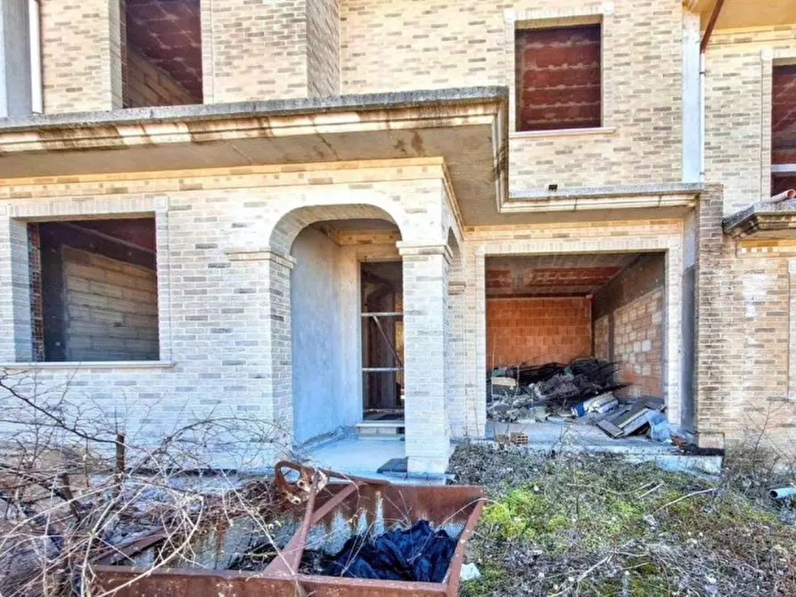 Immagine 1 di Villetta a schiera in vendita  in Via Trentavisi, N. Snc a Cingoli