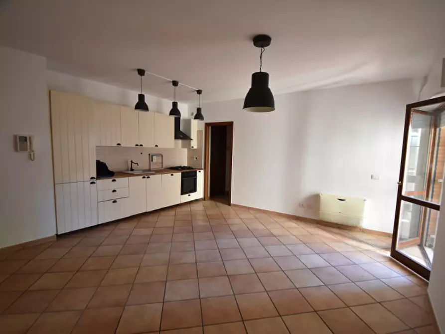 Immagine 6 di Appartamento in vendita  in Via dei Buonvisi a Roma