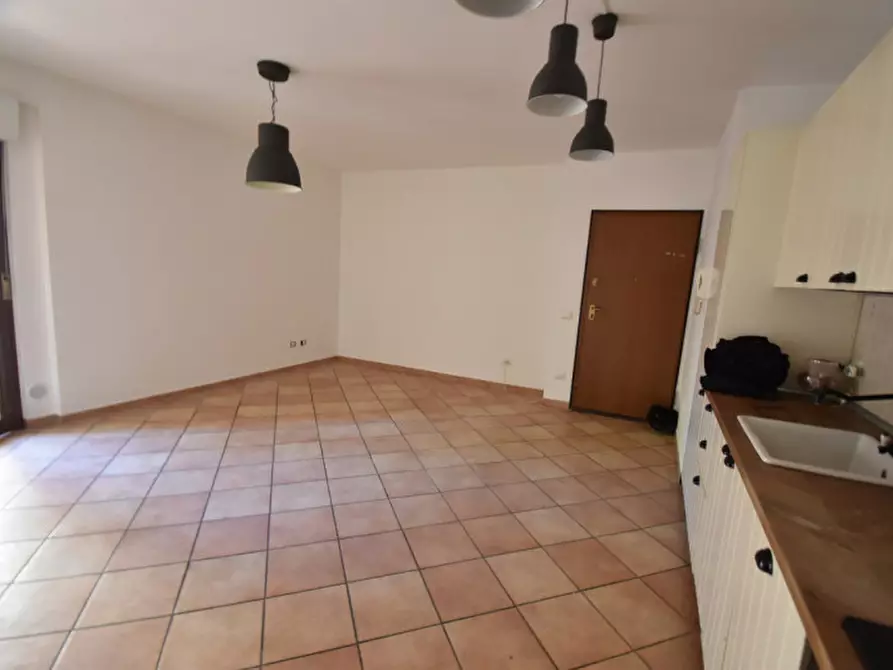 Immagine 8 di Appartamento in vendita  in Via dei Buonvisi a Roma