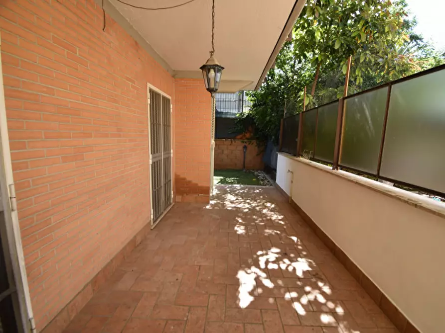 Immagine 24 di Appartamento in vendita  in Via dei Buonvisi a Roma