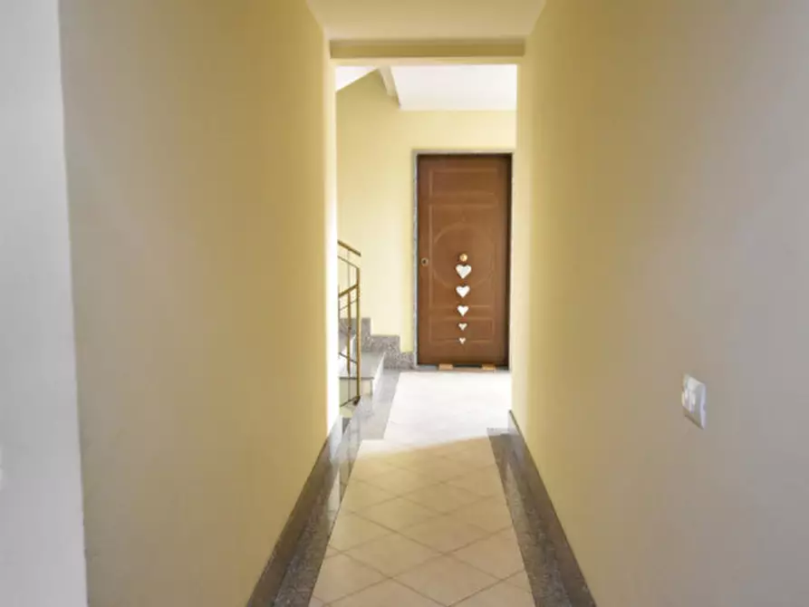 Immagine 25 di Appartamento in vendita  in Via dei Buonvisi a Roma