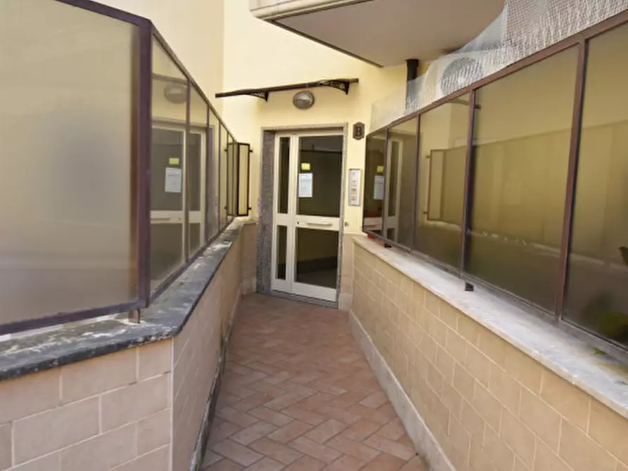 Immagine 27 di Appartamento in vendita  in Via dei Buonvisi a Roma