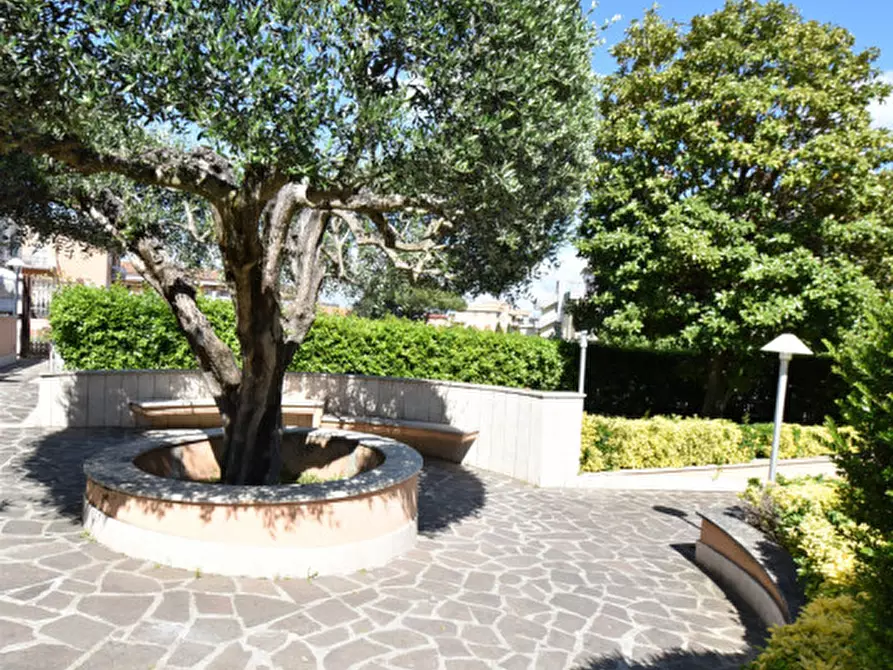 Immagine 32 di Appartamento in vendita  in Via dei Buonvisi a Roma