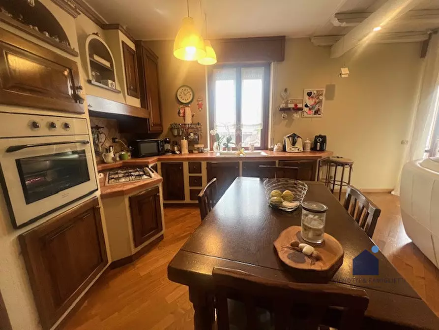 Immagine 10 di Appartamento in vendita  in Via Giuseppe Garibaldi a Castenedolo