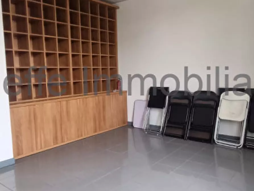 Immagine 5 di Ufficio in affitto  in VIA G. ROSSA a Ponte San Nicolò