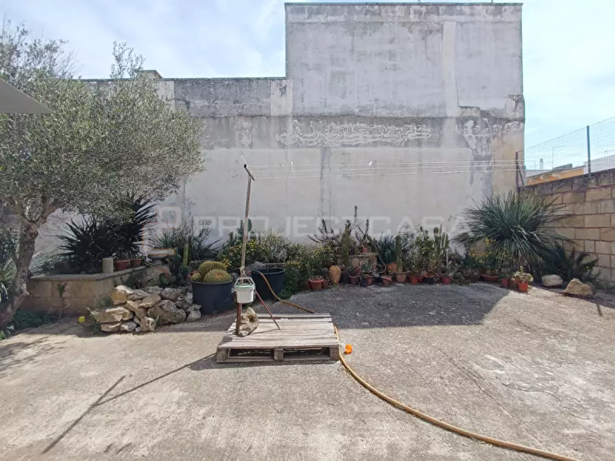 Immagine 7 di Casa indipendente in vendita  in Via Galatina 78 a Soleto