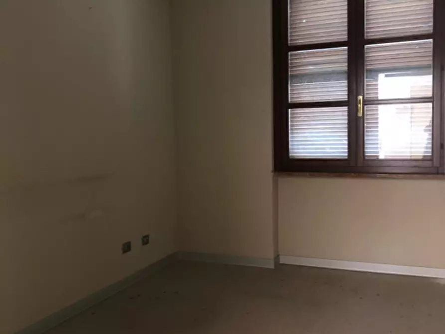 Immagine 6 di Ufficio in vendita  in Piazza Vincenzo Rosa a Palazzolo Sull'oglio