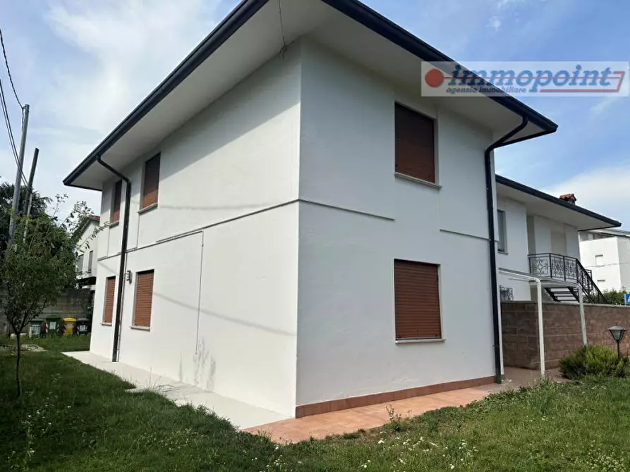 Immagine 4 di Casa bifamiliare in vendita  in Via Gaidon, 78 a Bassano Del Grappa