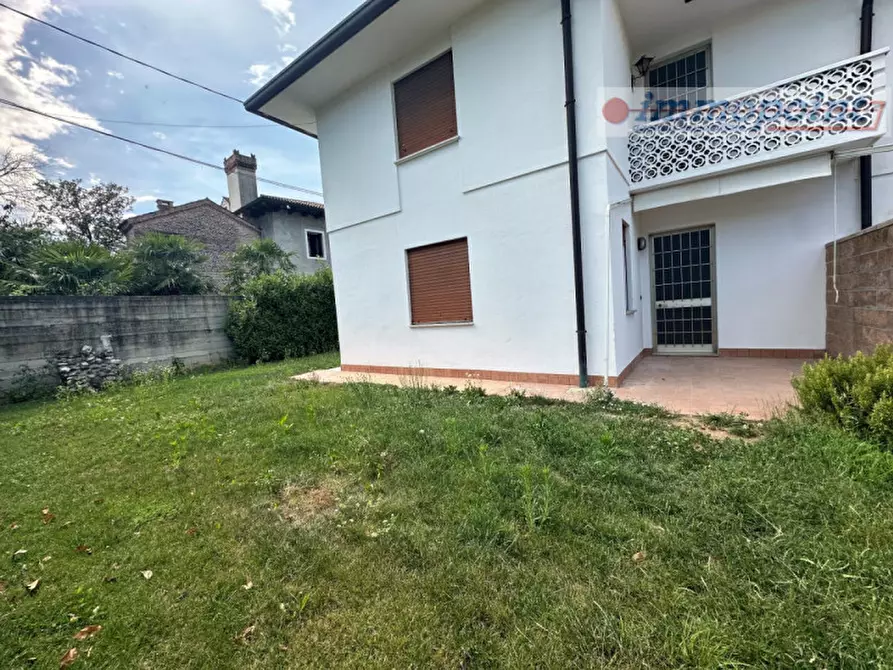 Immagine 9 di Casa bifamiliare in vendita  in Via Gaidon, 78 a Bassano Del Grappa