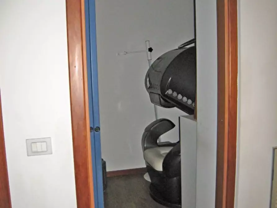 Immagine 6 di Negozio in vendita  in Via Vincenzo Gioberti a Brescia