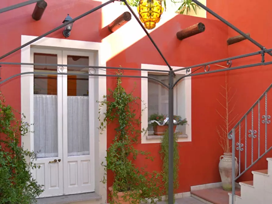 Immagine 2 di Casa indipendente in vendita  in Via Vittorio Emanuele 6 a Teulada