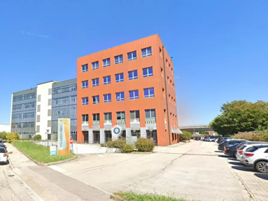 Immagine 1 di Ufficio in vendita  in Via vecchia Ferriera a Vicenza