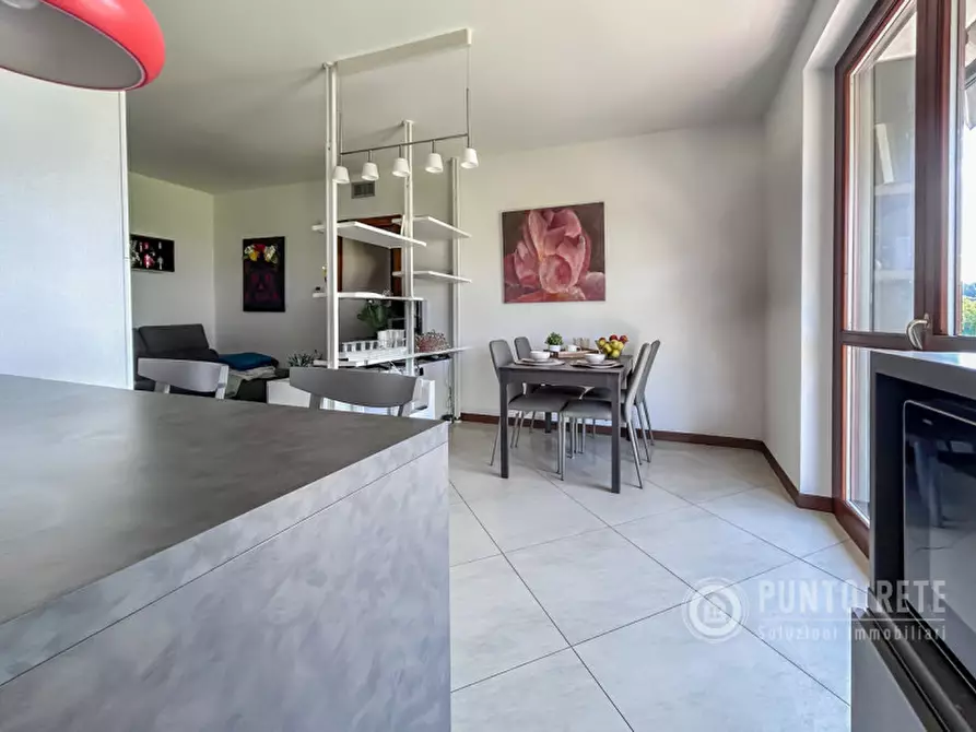 Immagine 6 di Appartamento in vendita  a Negrar di Valpolicella