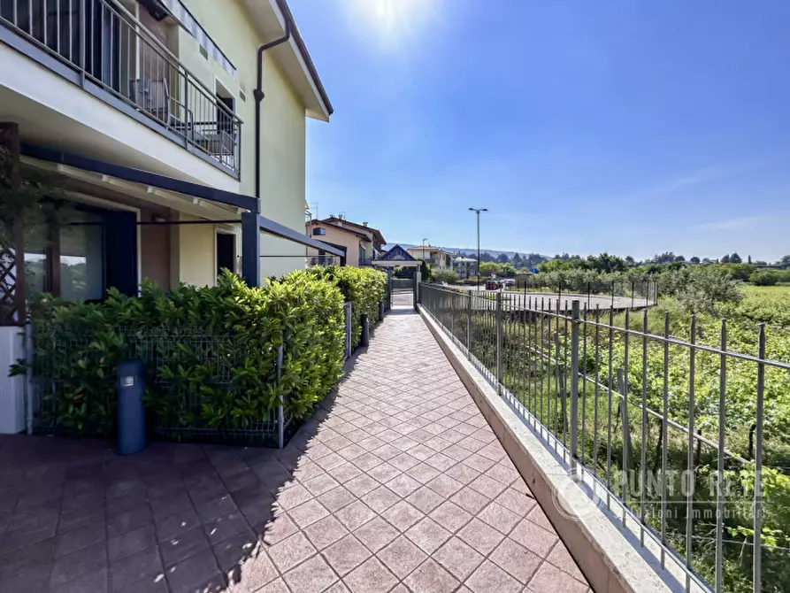 Immagine 36 di Appartamento in vendita  a Negrar di Valpolicella
