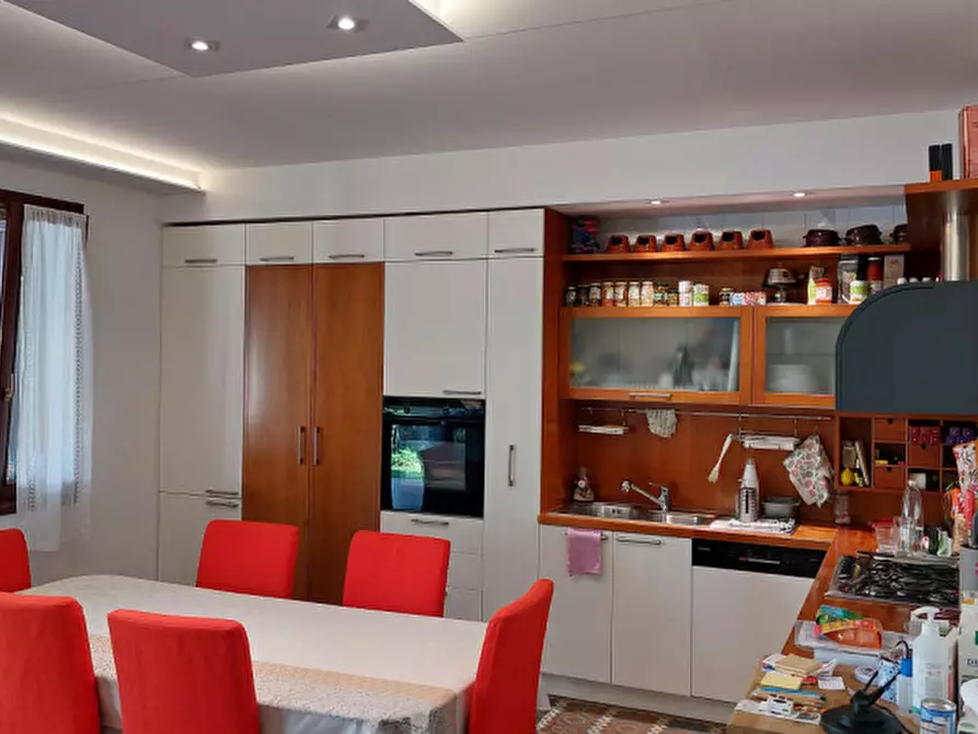 Immagine 9 di Casa trifamiliare in vendita  in Via Bortoletto a Limena