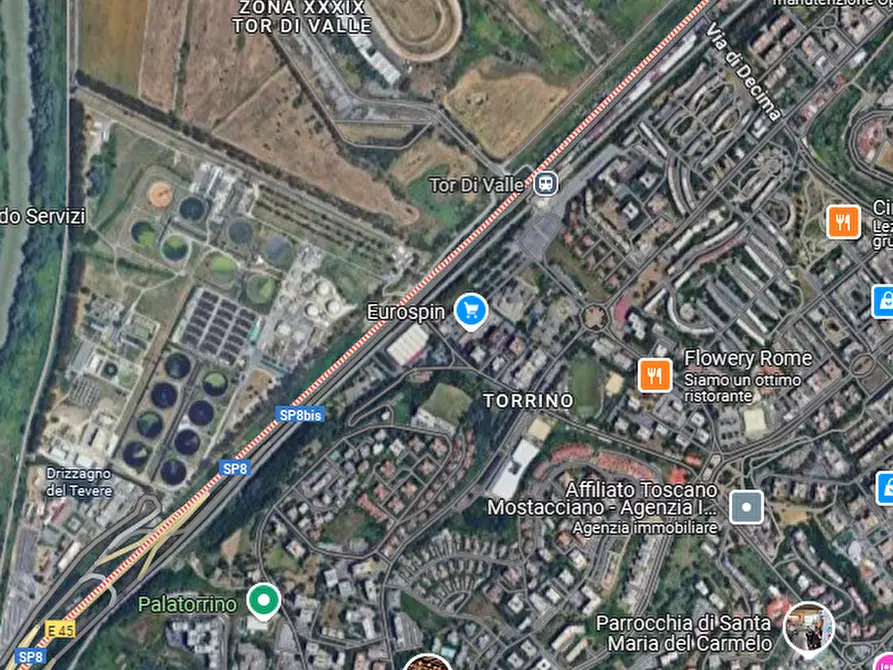 Immagine 7 di Appartamento in vendita  in Via del Pianeta Terra a Roma