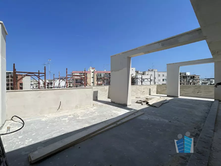 Immagine 11 di Attico in vendita  in via XXIV Maggio angolo via IV Novembre a Lecce