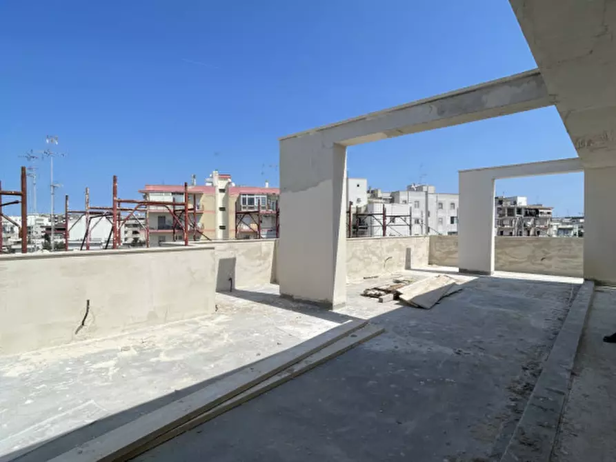 Immagine 12 di Attico in vendita  in via XXIV Maggio angolo via IV Novembre a Lecce