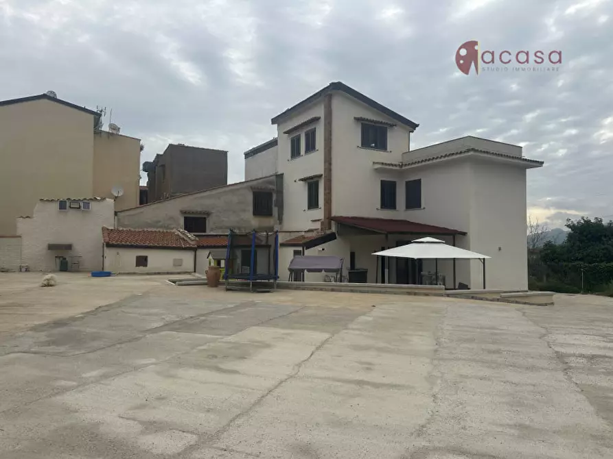 Immagine 3 di Villa in vendita  in Via Fondo Zummo 3 a Monreale