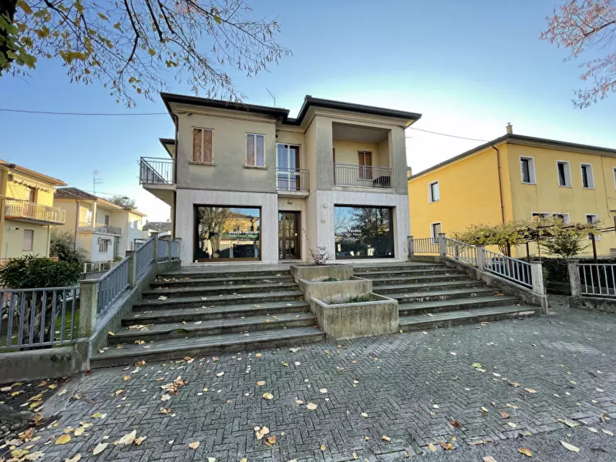 Immagine 2 di Appartamento in vendita  in Viale Colli Euganei a Battaglia Terme