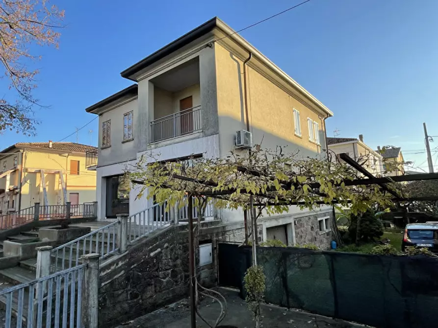 Immagine 3 di Appartamento in vendita  in Viale Colli Euganei a Battaglia Terme