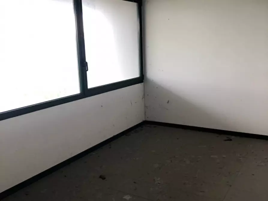 Immagine 9 di Ufficio in vendita  in via fratelli rossetti a Villorba