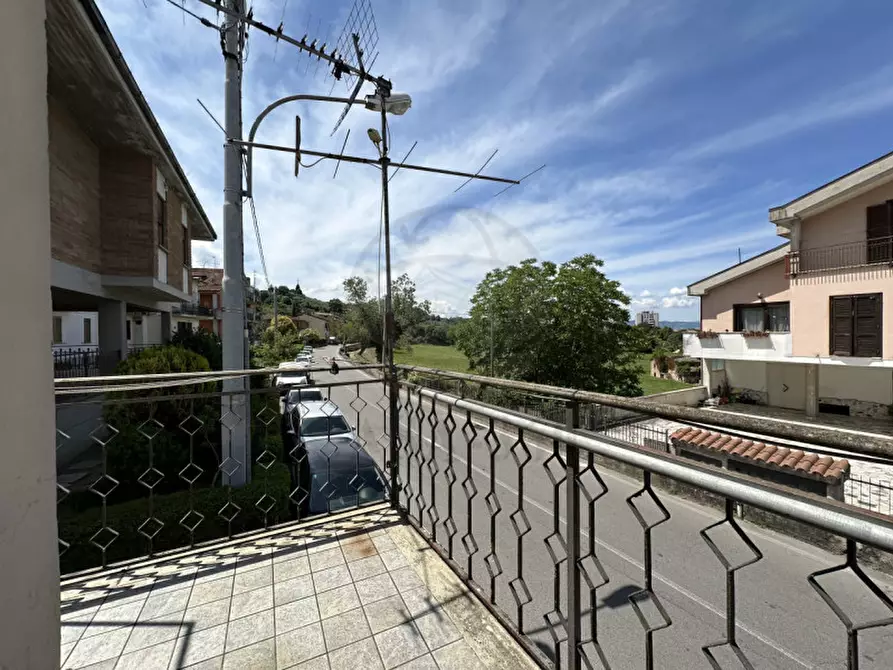 Immagine 1 di Appartamento in vendita  in Via Augusto Murri, 76 a Terni