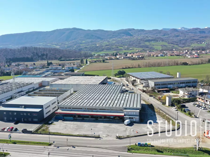 Immagine 1 di Capannone industriale in vendita  a Malo