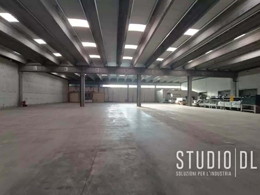 Immagine 5 di Capannone industriale in vendita  a Malo