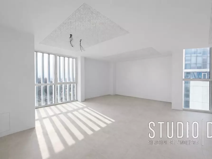 Immagine 2 di Ufficio in affitto  in Via Luigi dalla Via 5 a Schio