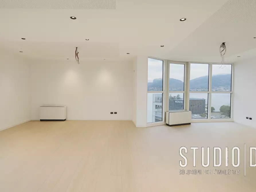 Immagine 2 di Ufficio in affitto  in Via Luigi dalla Via 5 a Schio