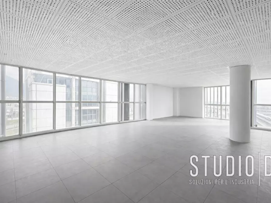 Immagine 3 di Ufficio in vendita  in Via Luigi Dalla Via 02 Schio a Schio