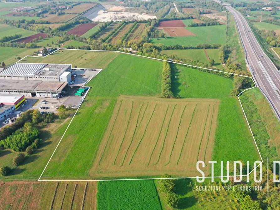 Immagine 2 di Terreno in vendita  a Marano Vicentino