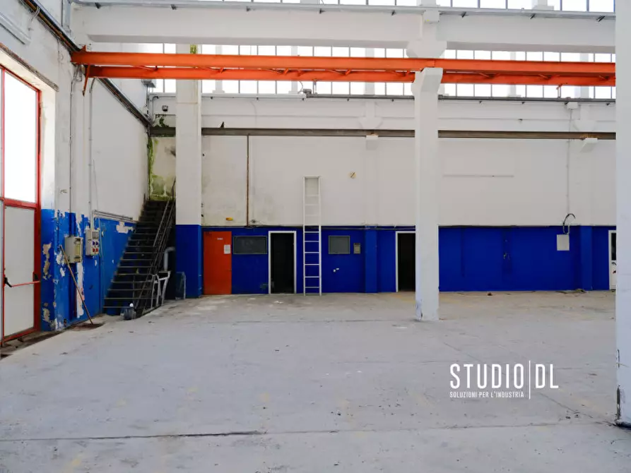 Immagine 4 di Capannone industriale in vendita  in Via 29 Aprile 139 a Torrebelvicino
