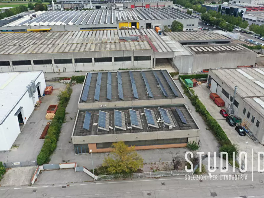 Immagine 1 di Capannone industriale in vendita  a Schio