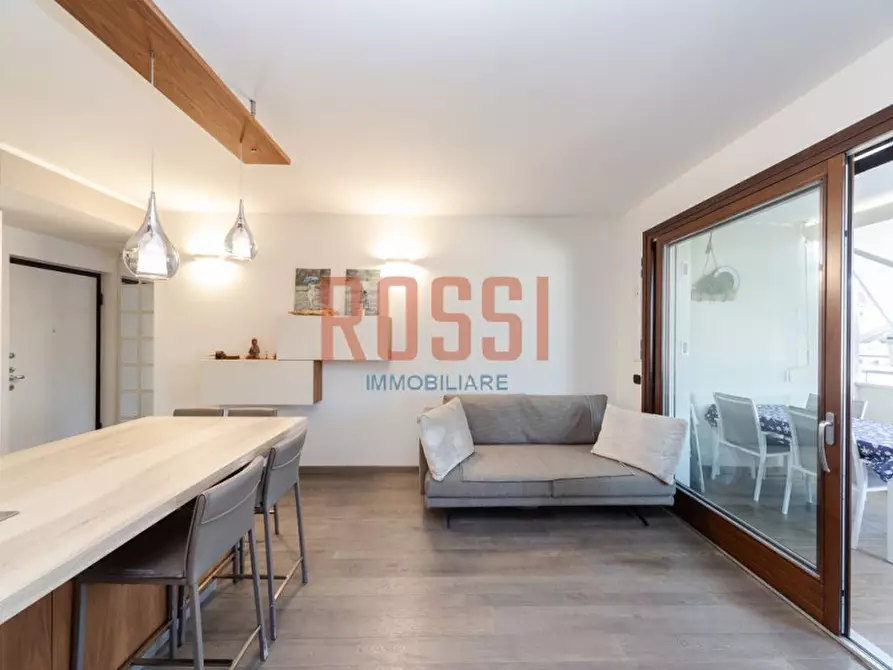 Immagine 2 di Appartamento in vendita  in VIA AGHUILHON a Monza