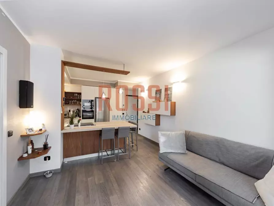 Immagine 9 di Appartamento in vendita  in VIA AGHUILHON a Monza