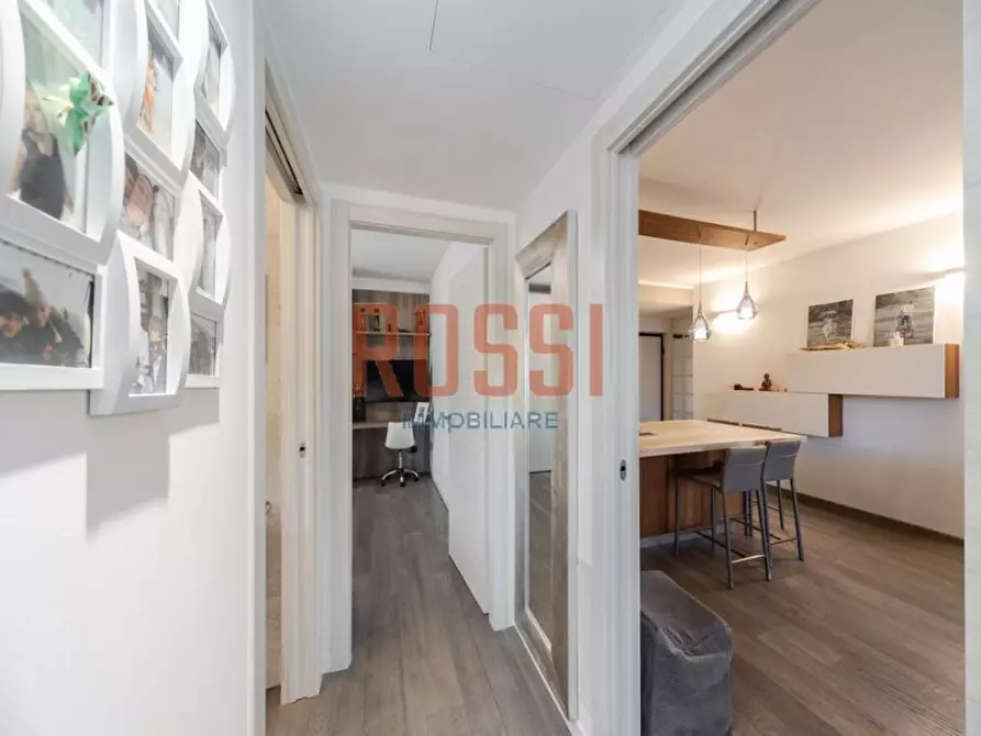 Immagine 12 di Appartamento in vendita  in VIA AGHUILHON a Monza