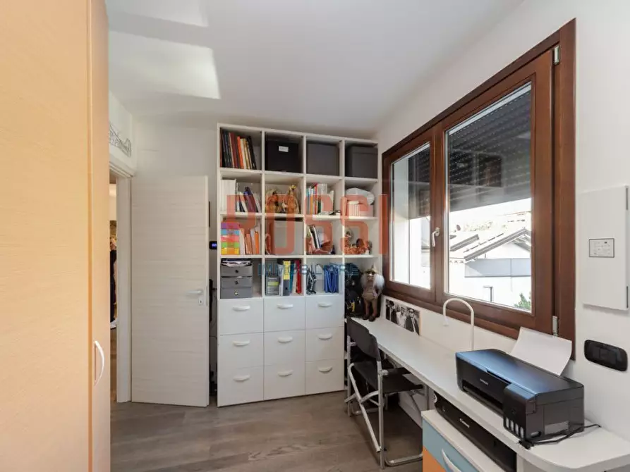 Immagine 16 di Appartamento in vendita  in VIA AGHUILHON a Monza