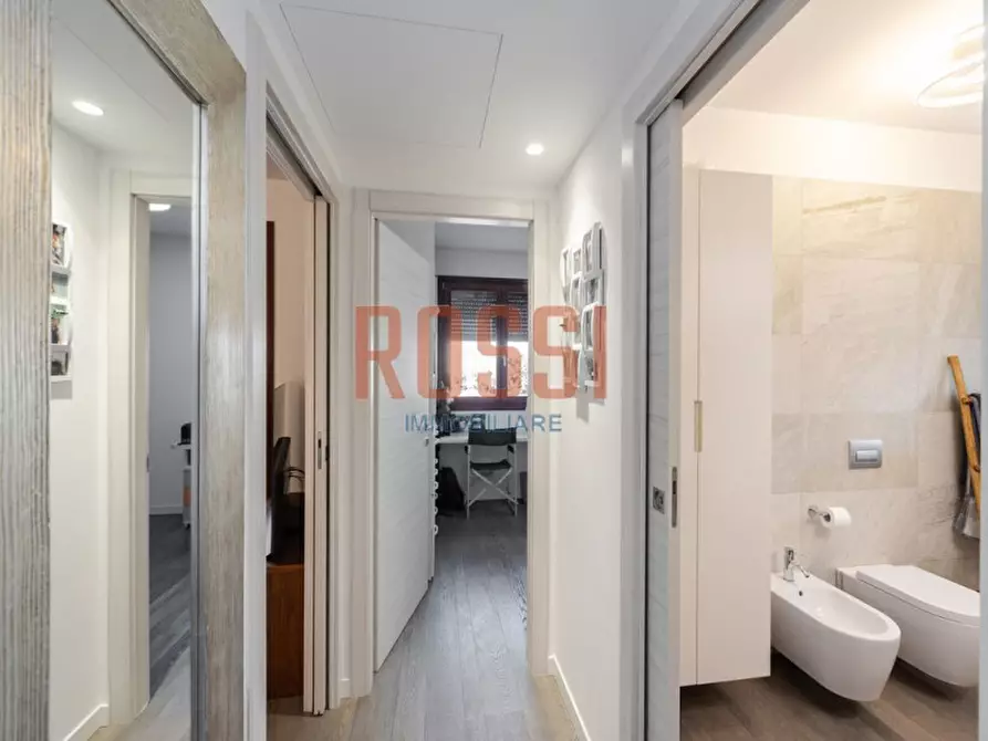 Immagine 20 di Appartamento in vendita  in VIA AGHUILHON a Monza