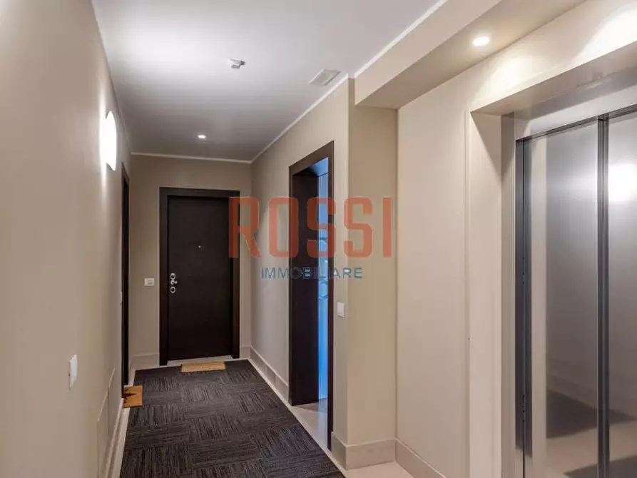 Immagine 24 di Appartamento in vendita  in VIA AGHUILHON a Monza