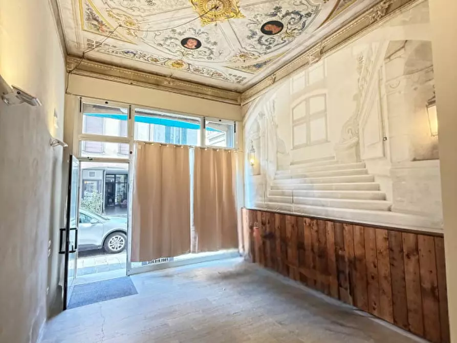 Immagine 1 di Negozio in affitto  in Via Principe Umberto a Este