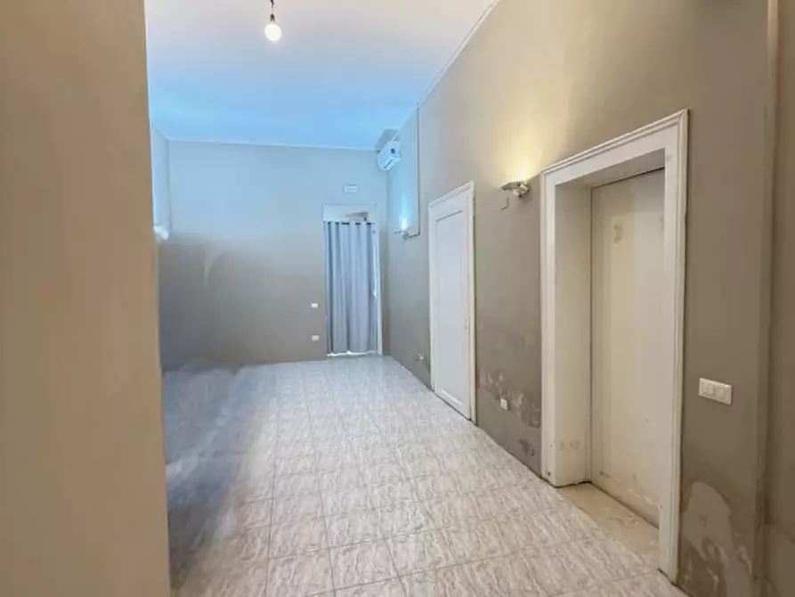 Immagine 4 di Negozio in affitto  in Via Principe Umberto a Este