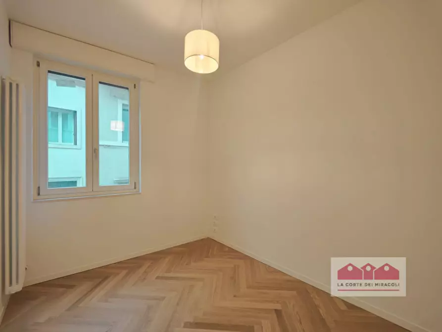 Immagine 4 di Appartamento in vendita  in Piazza del castello 20 a Vicenza